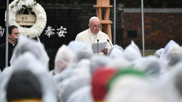 Le pape François prononce un discours contre l'arme nucléaire à Nagasaki (Japon) le 24 novembre 2019 [Vincenzo PINTO                       / AFP]